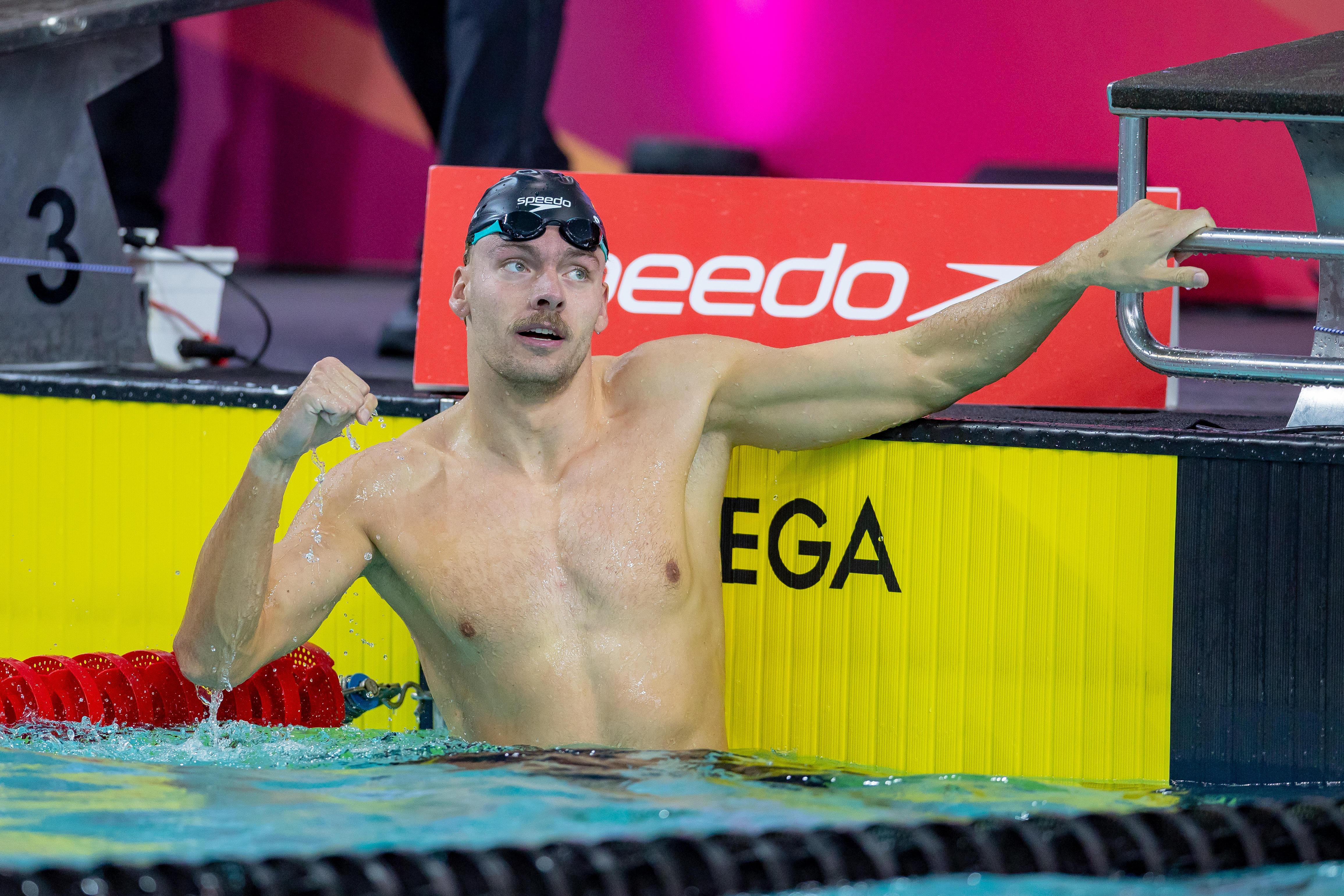 Josha Salchow feiert im Wasser nach seinem Sieg bei den Finals 2026